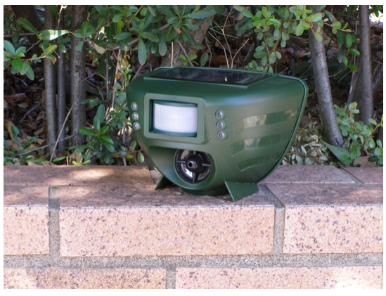 有害な小動物撃退器 ソーラーねこヨラズ